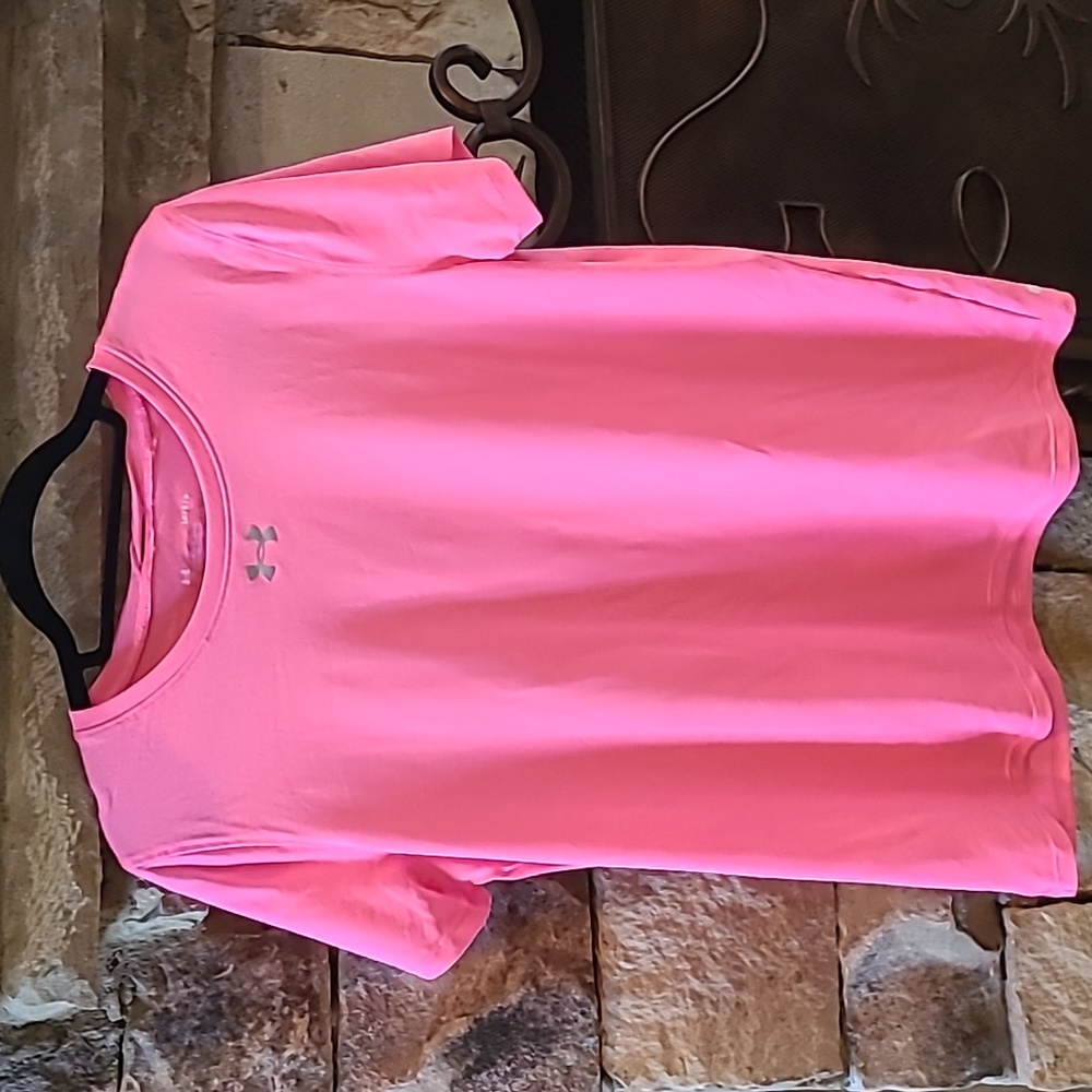 Under Armor Bright Pink Loose HeatGear Short Sleeve Shirt Size large